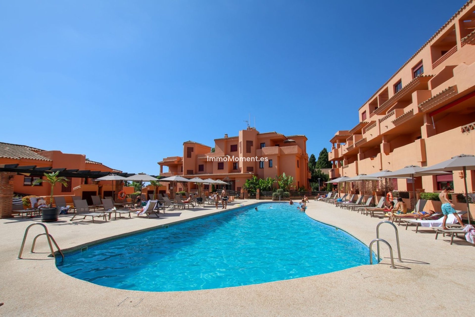 Resale - Apartment - Benahavís - Benahavís Centro