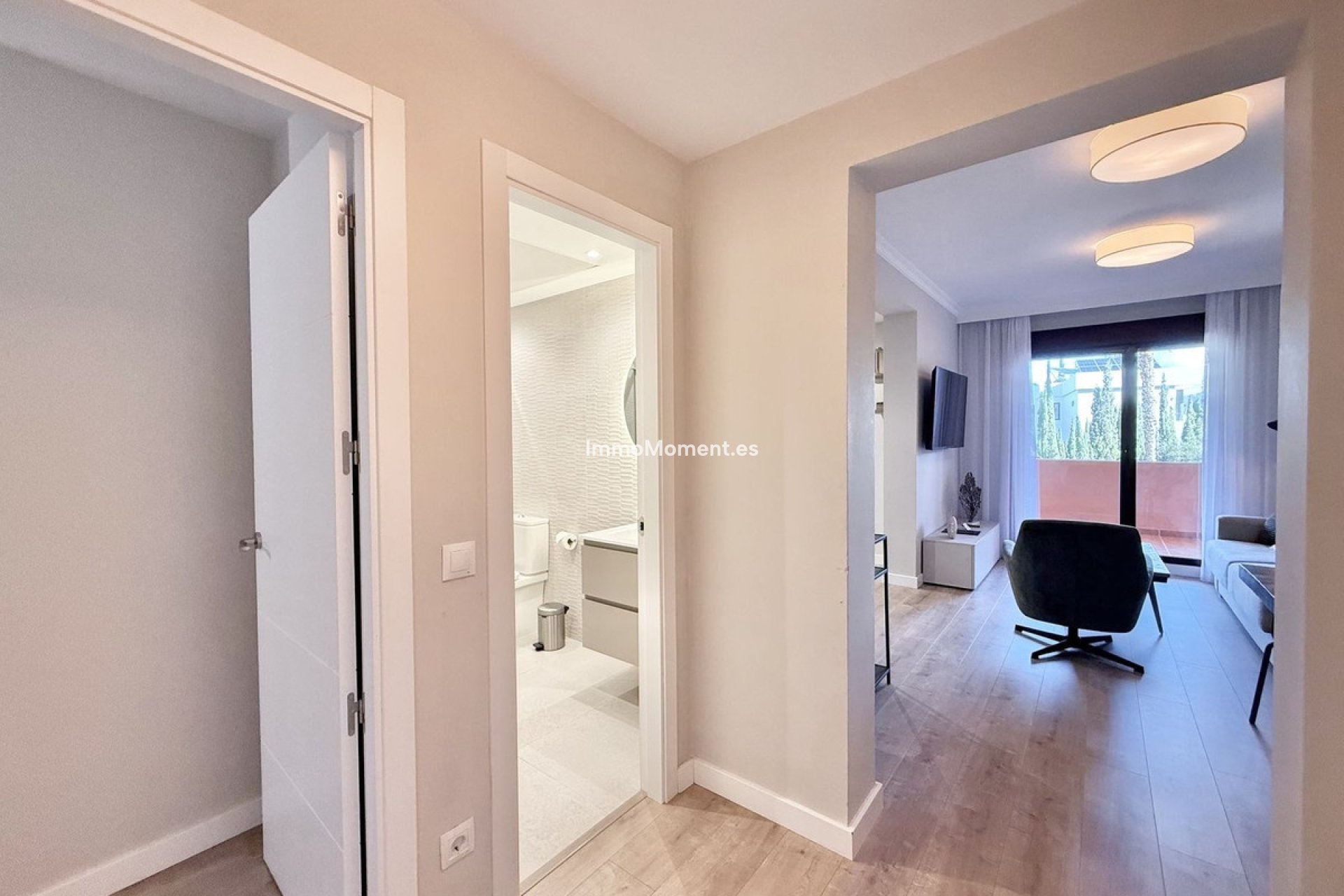 Resale - Apartment - Benahavís - Benahavís Centro