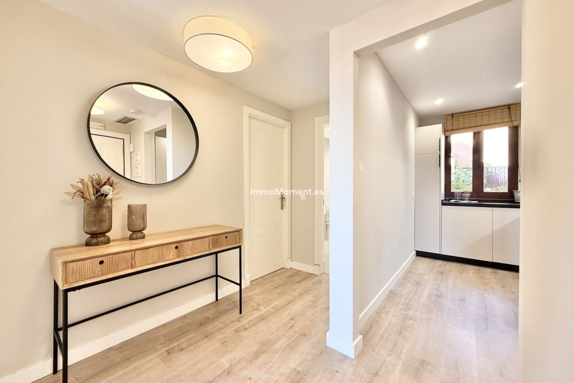 Resale - Apartment - Benahavís - Benahavís Centro