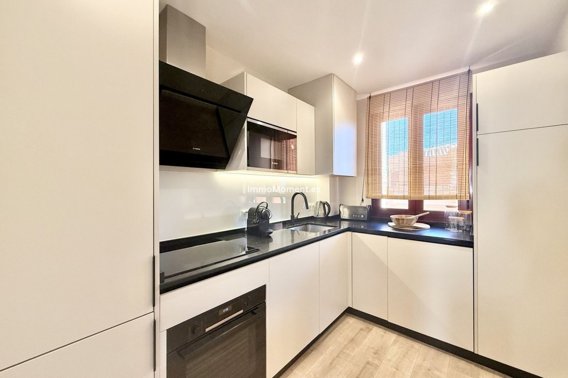 Resale - Apartment - Benahavís - Benahavís Centro