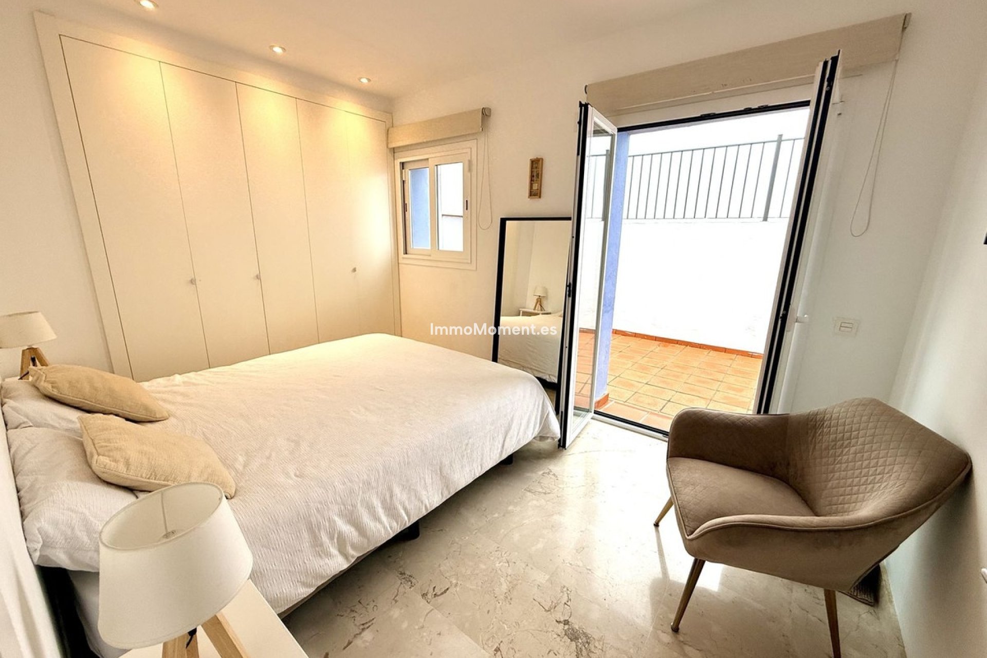 Resale - Apartment - Benahavís - Benahavís Centro