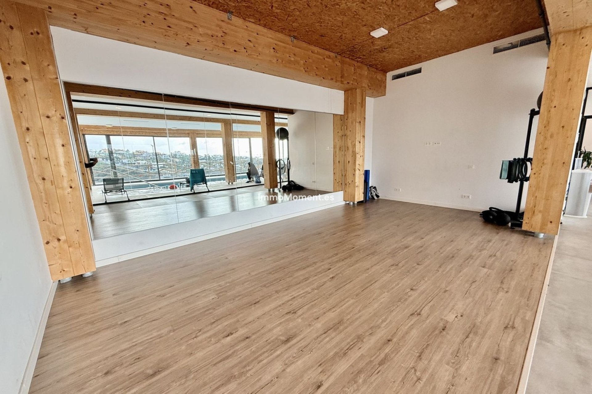 Resale - Apartment - Benahavís - Benahavís Centro