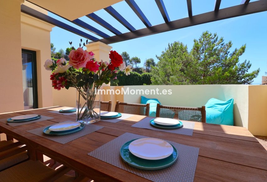 Resale - Apartment - Benahavís - Benahavís Centro