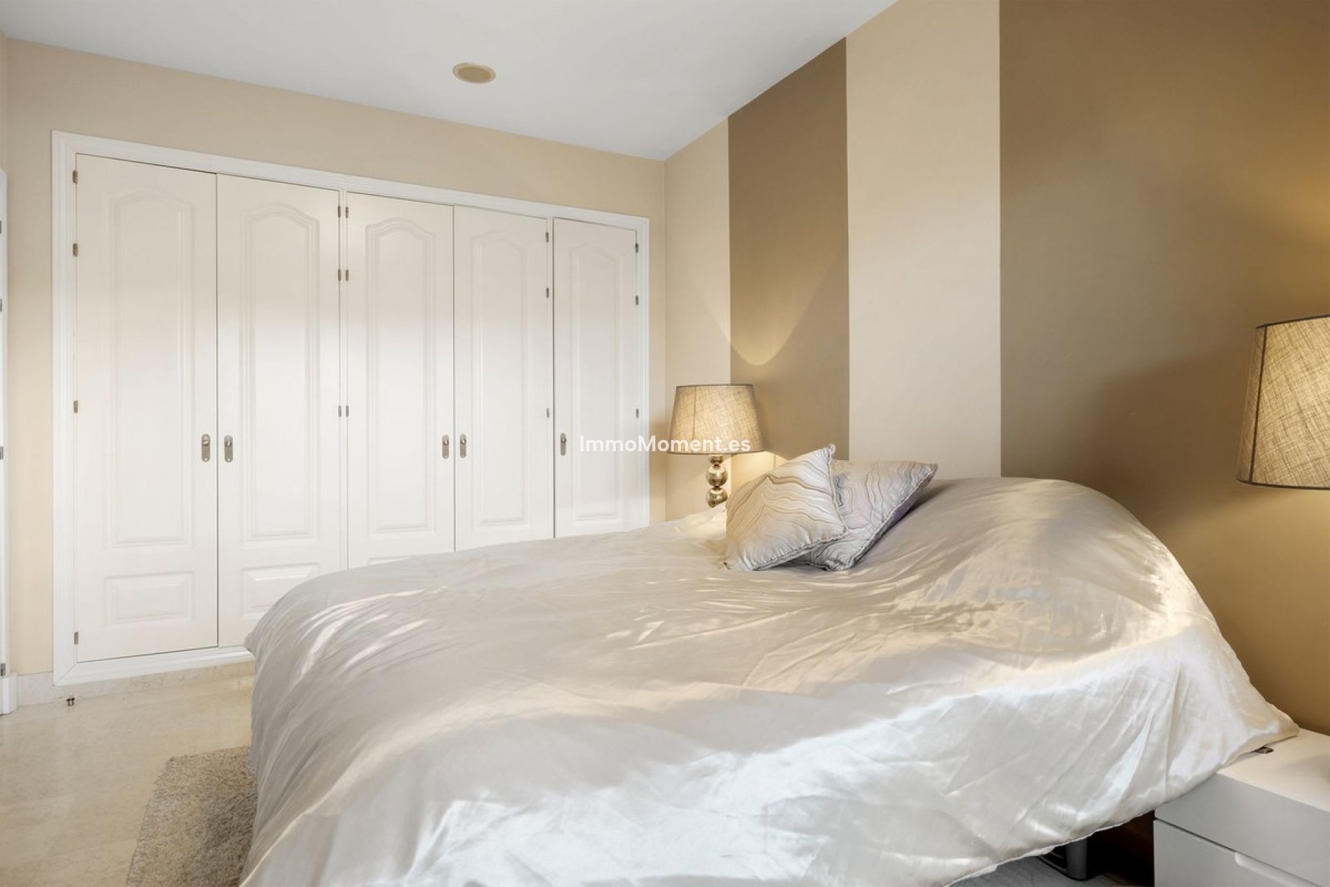 Resale - Apartment - Benahavís - Benahavís Centro