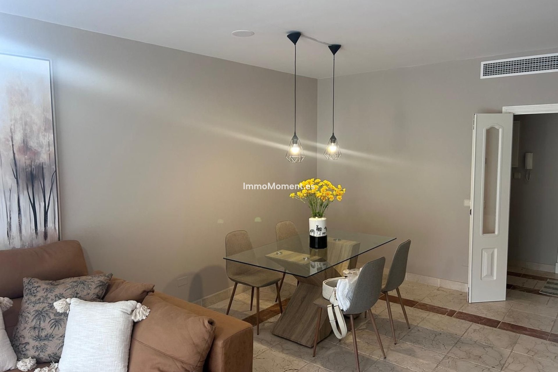 Resale - Apartment - Benahavís - Benahavís Centro