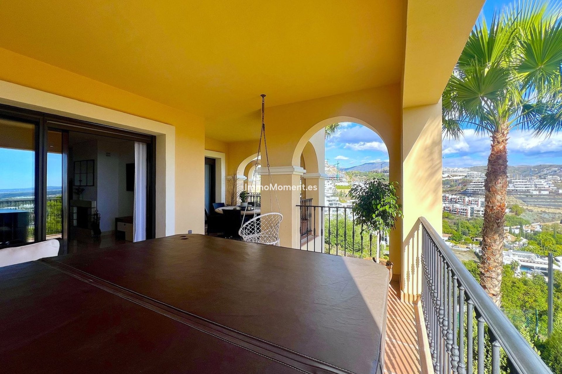 Resale - Apartment - Benahavís - Benahavís Centro