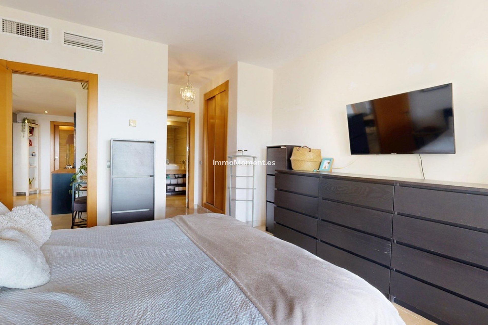 Resale - Apartment - Benahavís - Benahavís Centro
