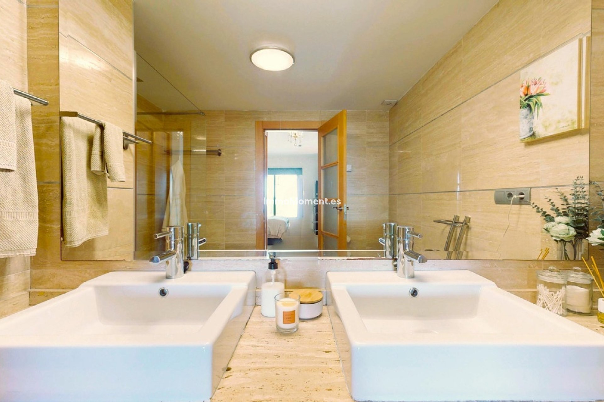 Resale - Apartment - Benahavís - Benahavís Centro