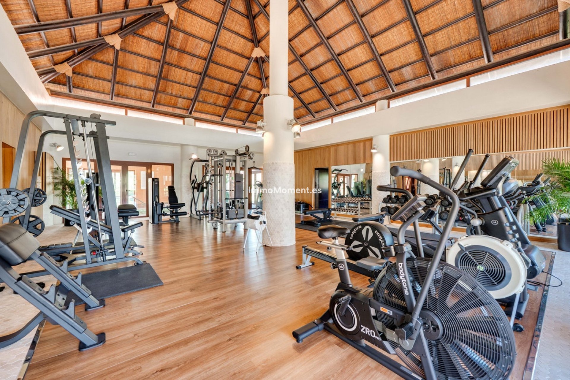 Resale - Apartment - Benahavís - Benahavís Centro