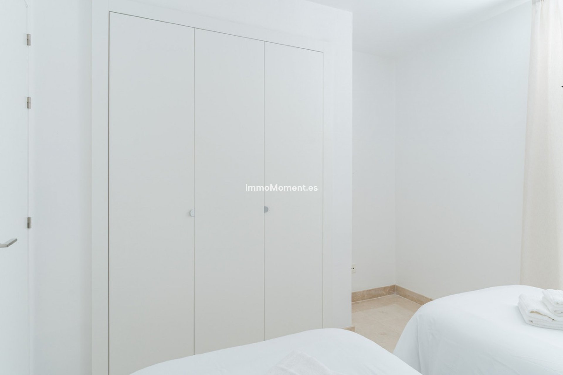 Resale - Apartment - Benahavís - Benahavís Centro