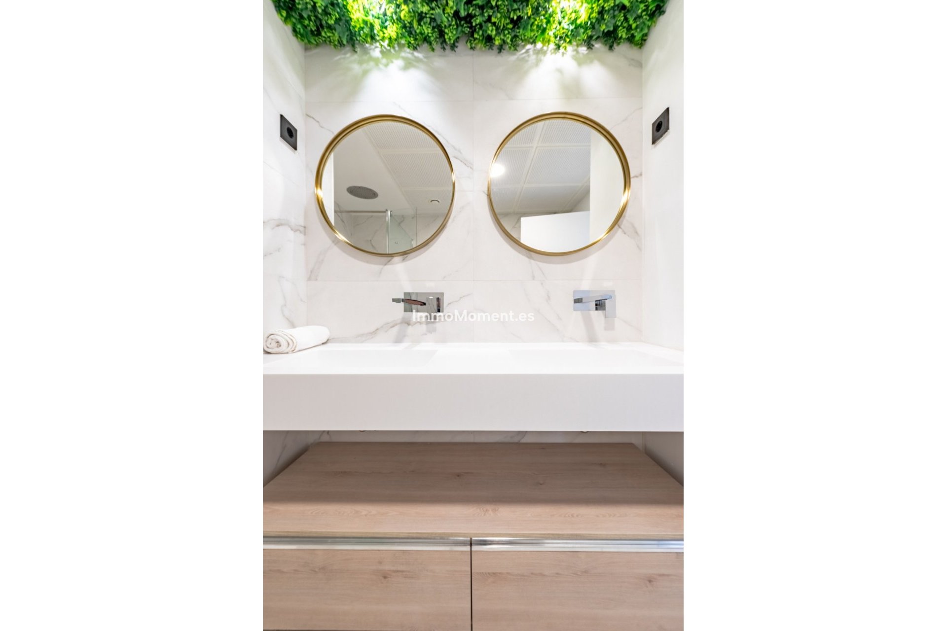 Resale - Apartment - Benahavís - Benahavís Centro