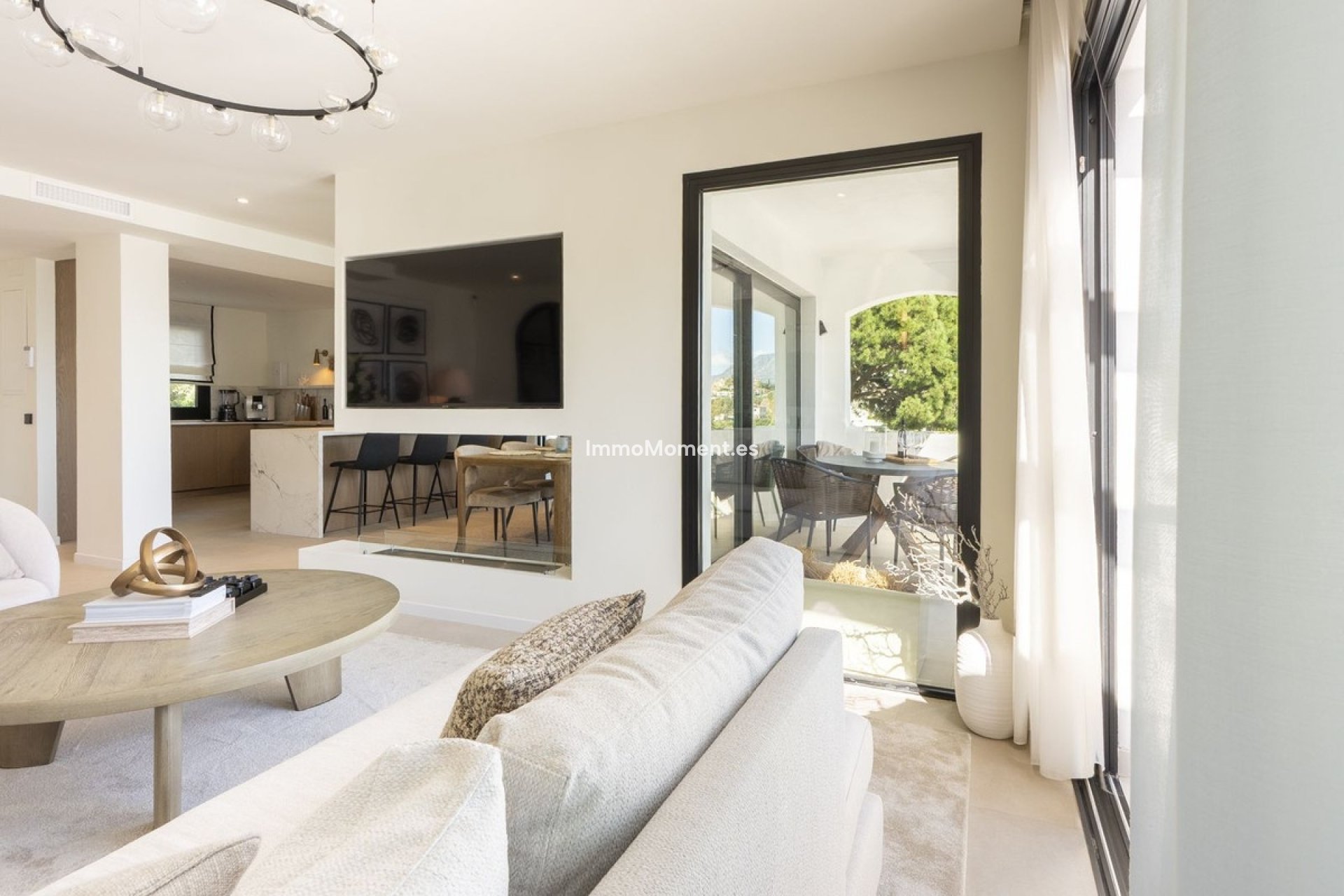 Resale - Apartment - Benahavís - Benahavís Centro