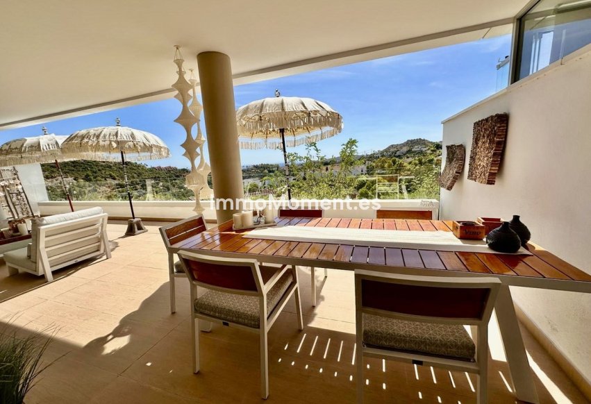 Resale - Apartment - Benahavís - Benahavís Centro