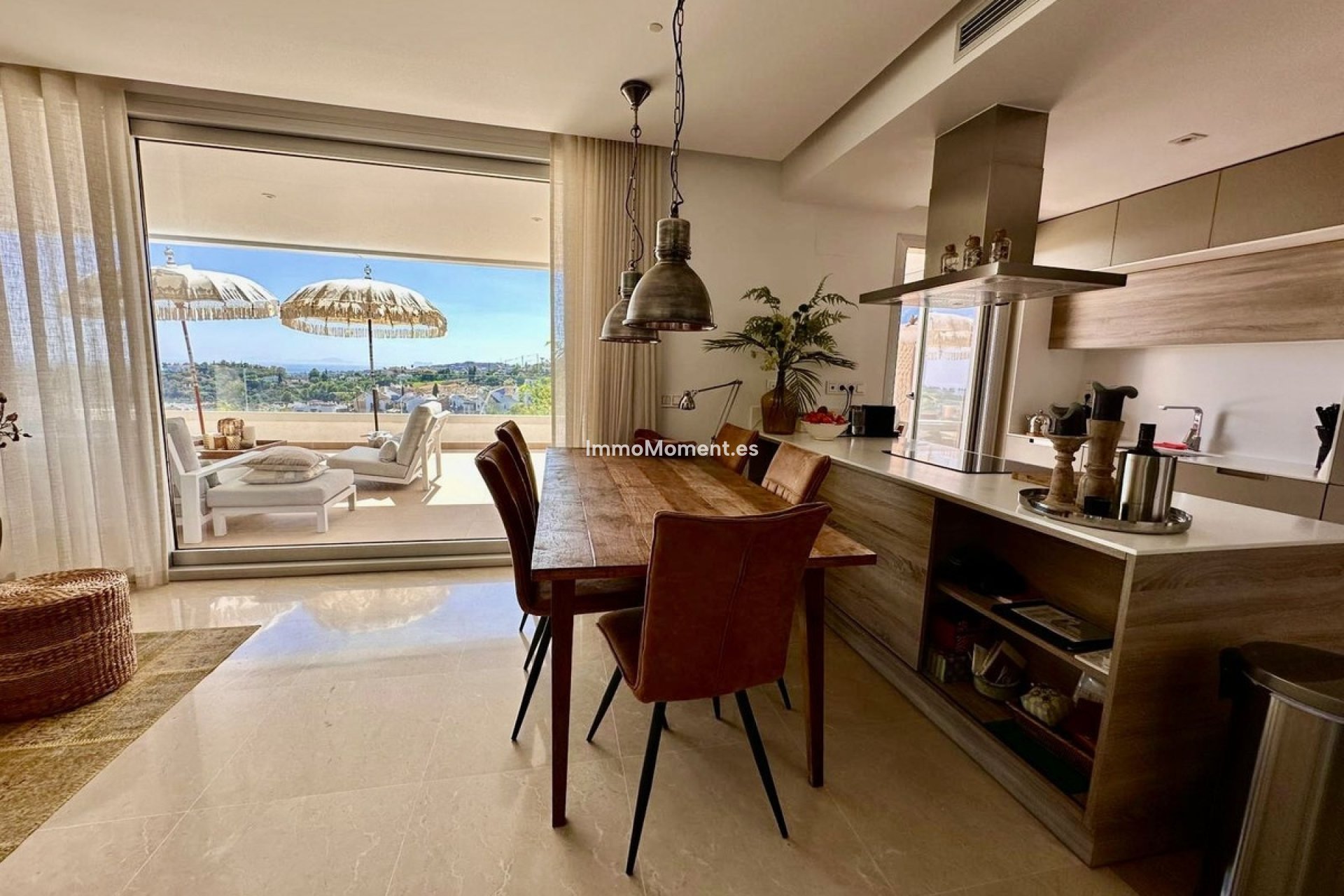 Resale - Apartment - Benahavís - Benahavís Centro