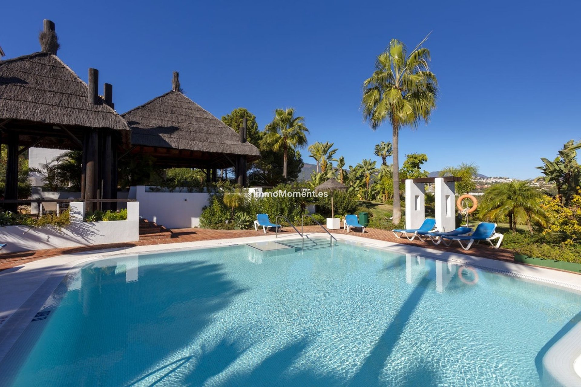 Resale - Apartment - Benahavís - Benahavís Centro