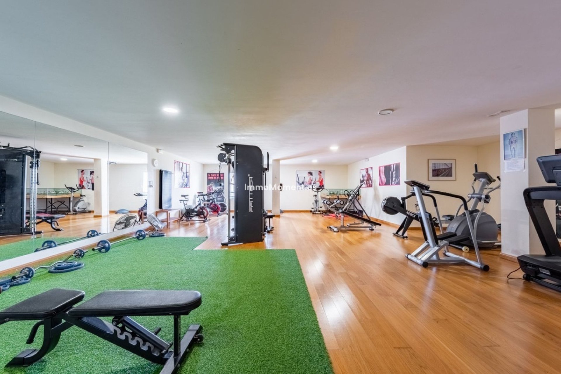 Resale - Apartment - Benahavís - Benahavís Centro