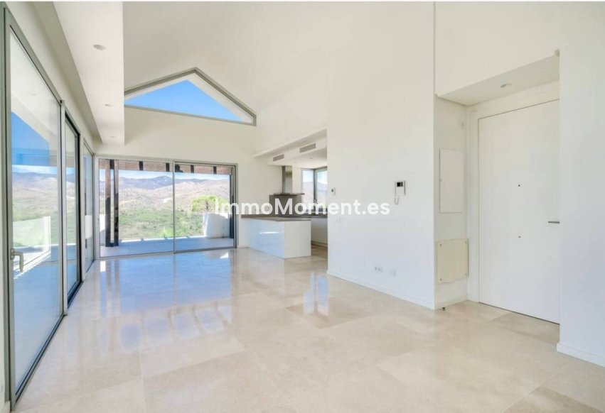 Resale - Apartment - Benahavís - Benahavís Centro