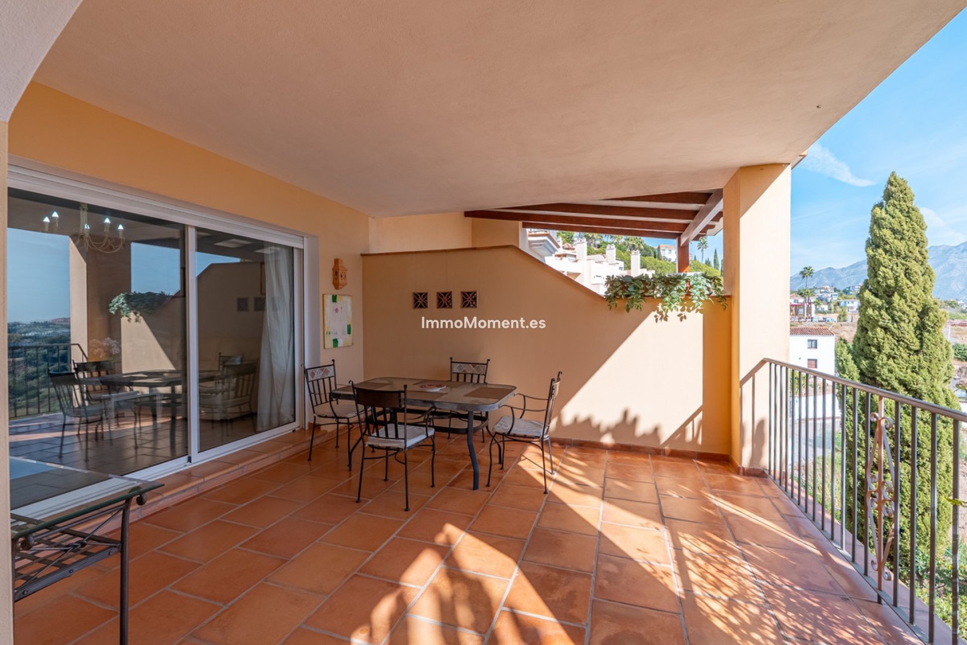 Resale - Apartment - Benahavís - Benahavís Centro