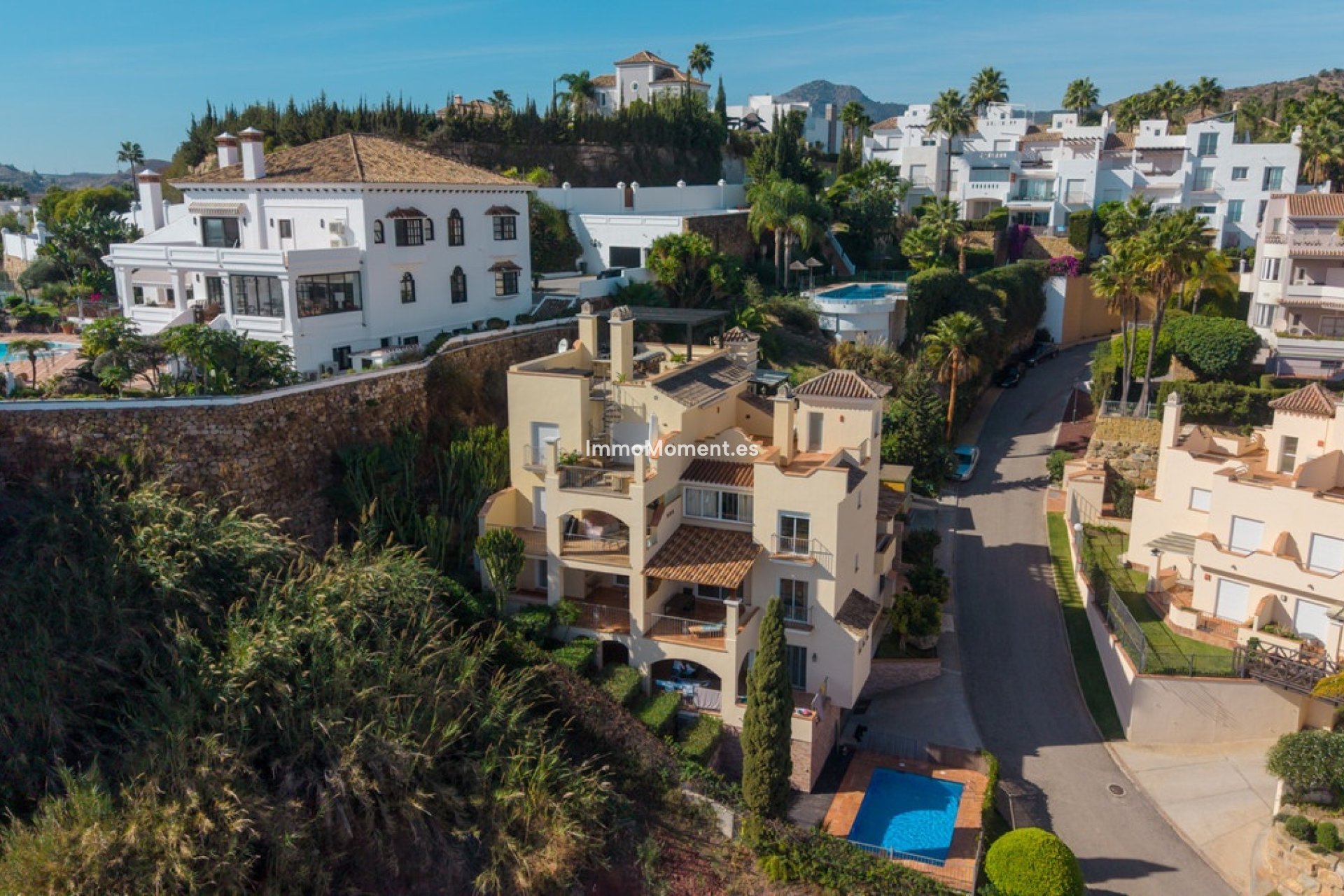 Resale - Apartment - Benahavís - Benahavís Centro