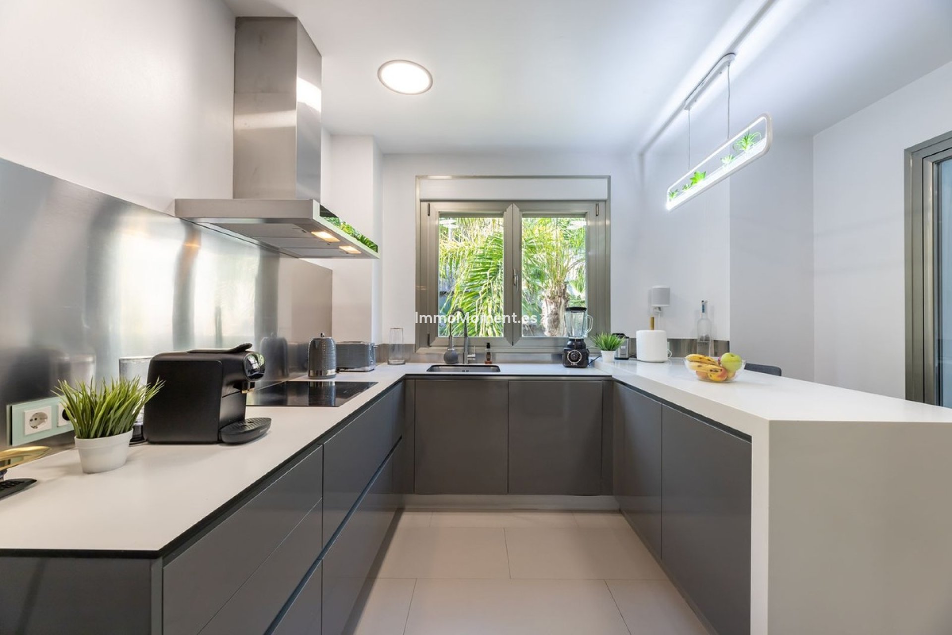 Resale - Apartment - Benahavís - Benahavís Centro