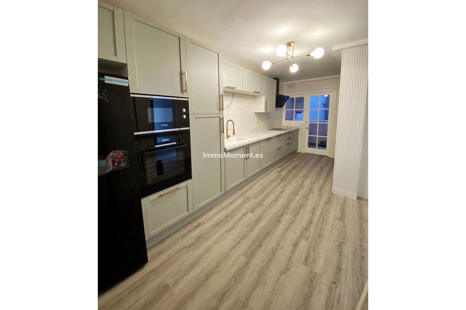 Resale - Apartment - Benahavís - Benahavís Centro