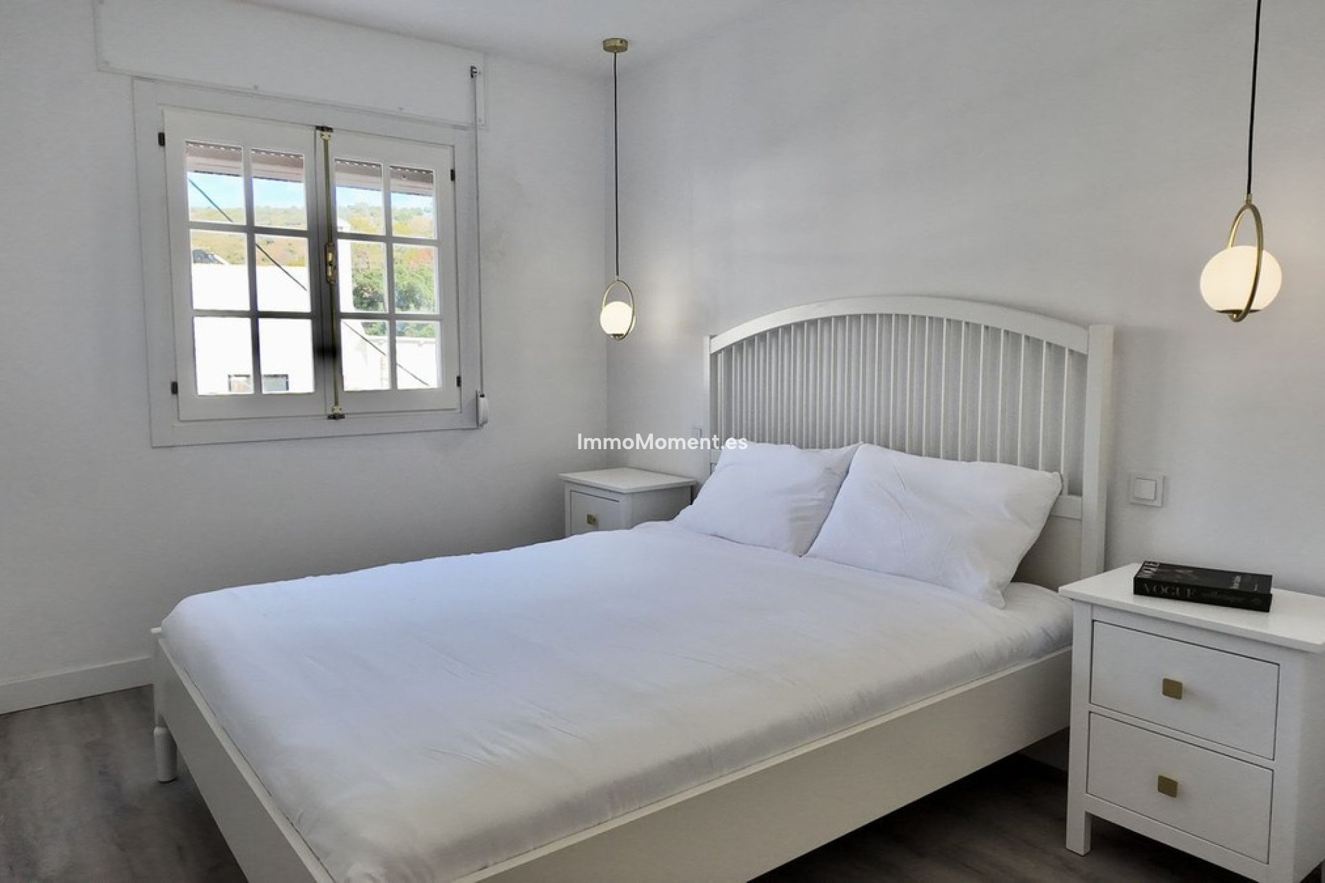 Resale - Apartment - Benahavís - Benahavís Centro