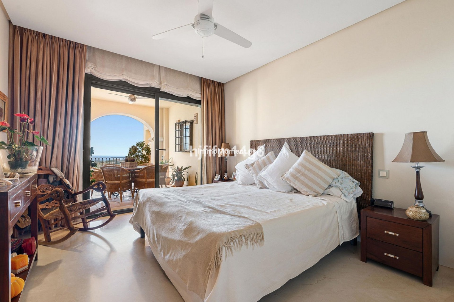 Resale - Apartment - Benahavís - Benahavís Centro