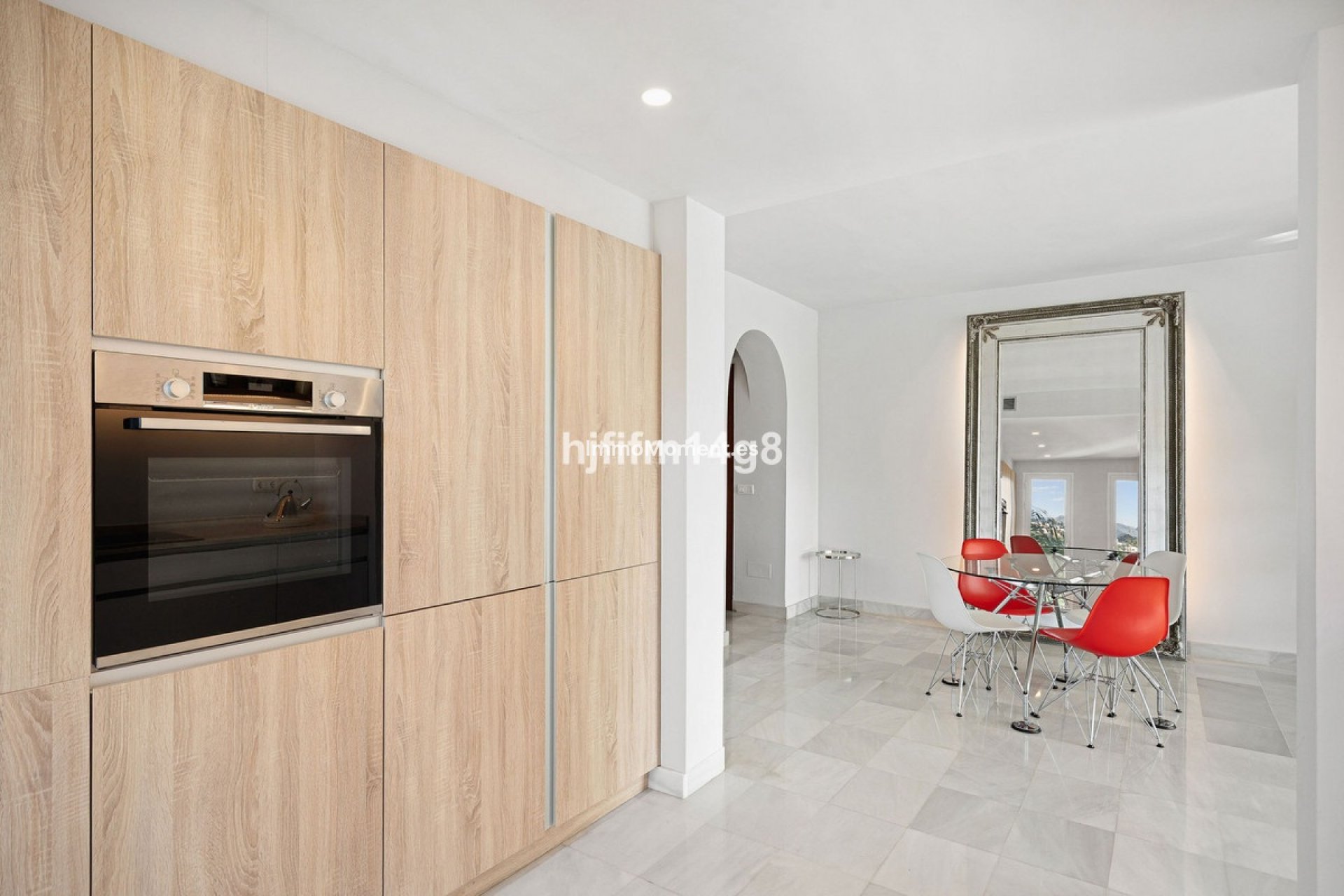 Resale - Apartment - Benahavís - Benahavís Centro