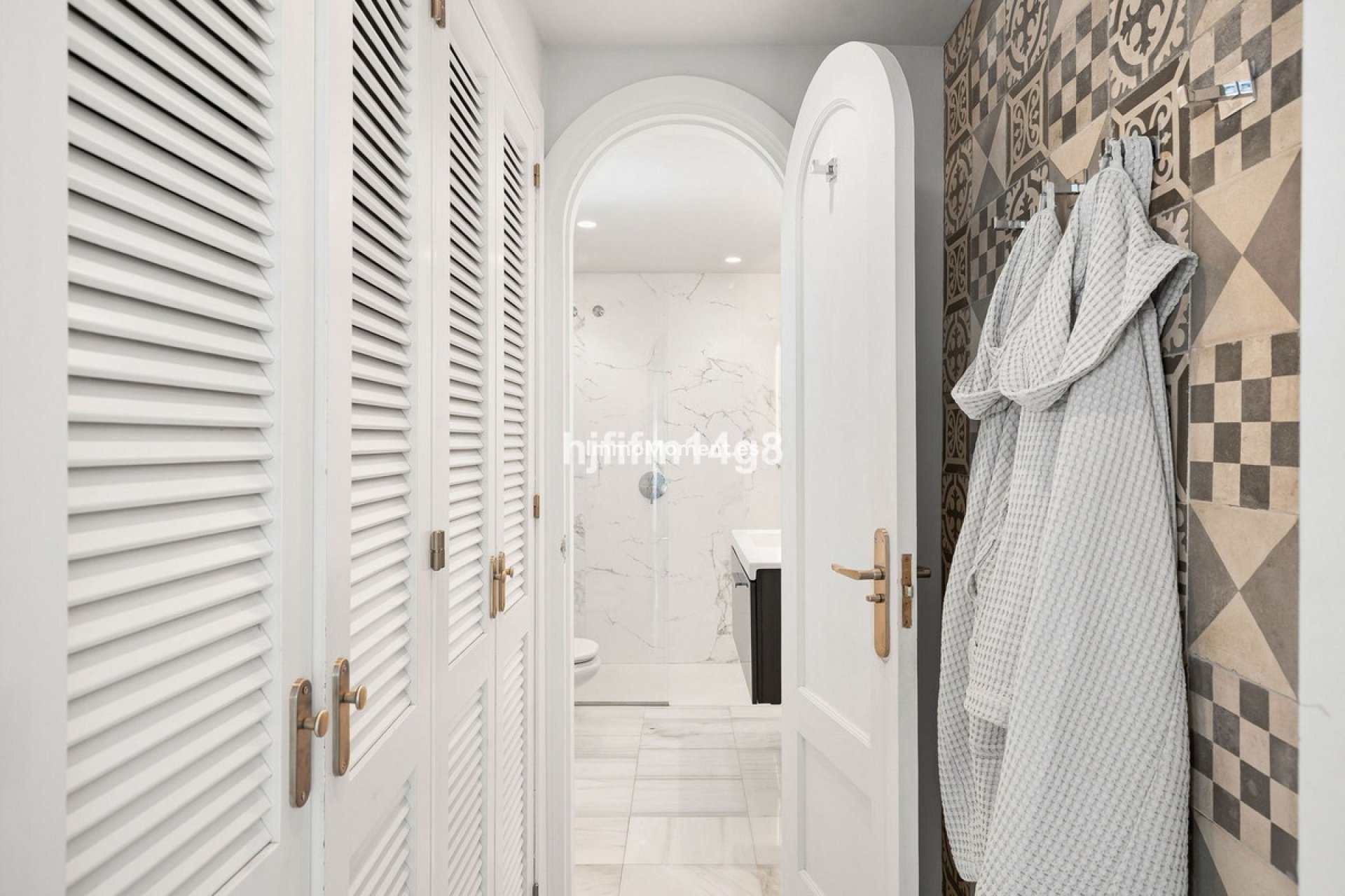 Resale - Apartment - Benahavís - Benahavís Centro