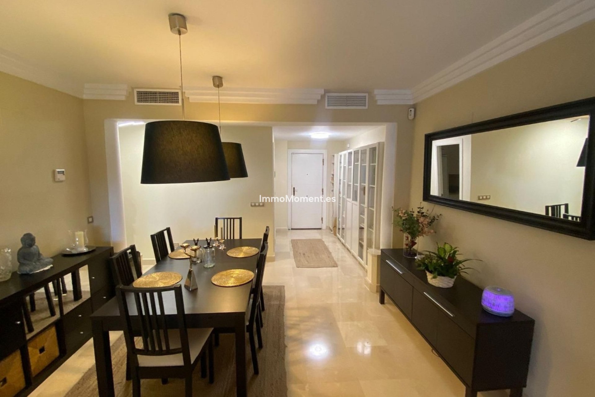 Resale - Apartment - Benahavís - Benahavís Centro