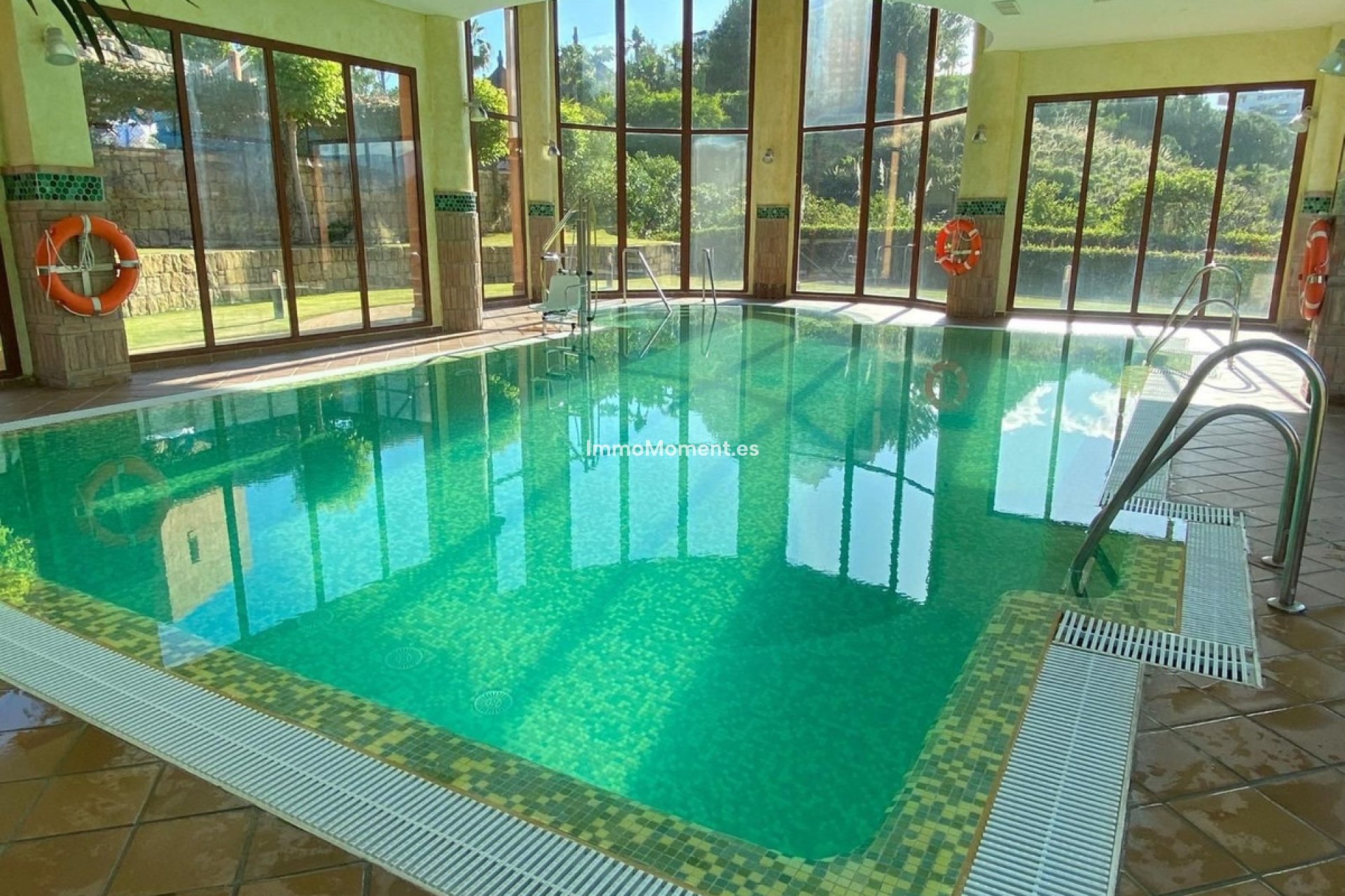 Resale - Apartment - Benahavís - Benahavís Centro