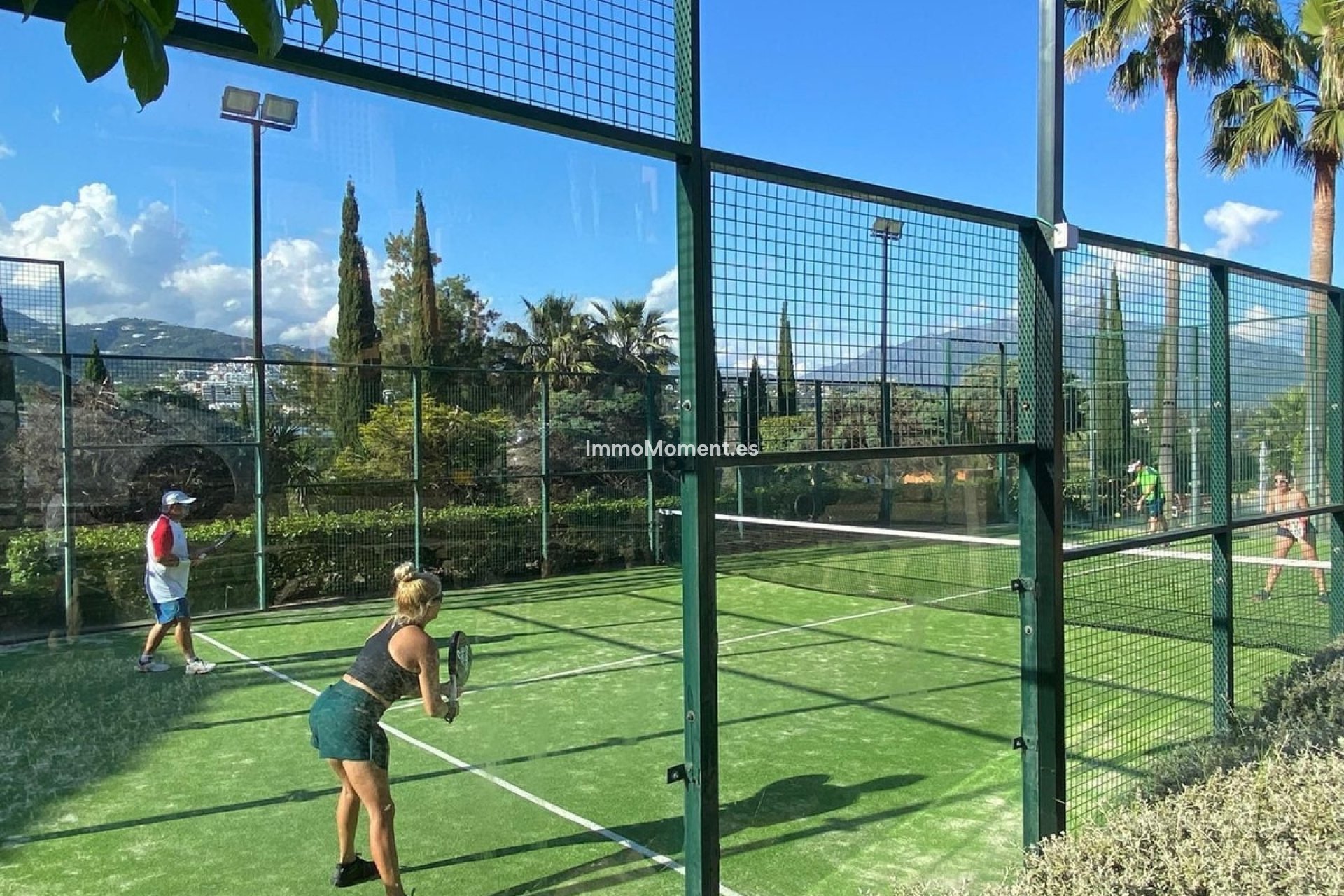 Resale - Apartment - Benahavís - Benahavís Centro