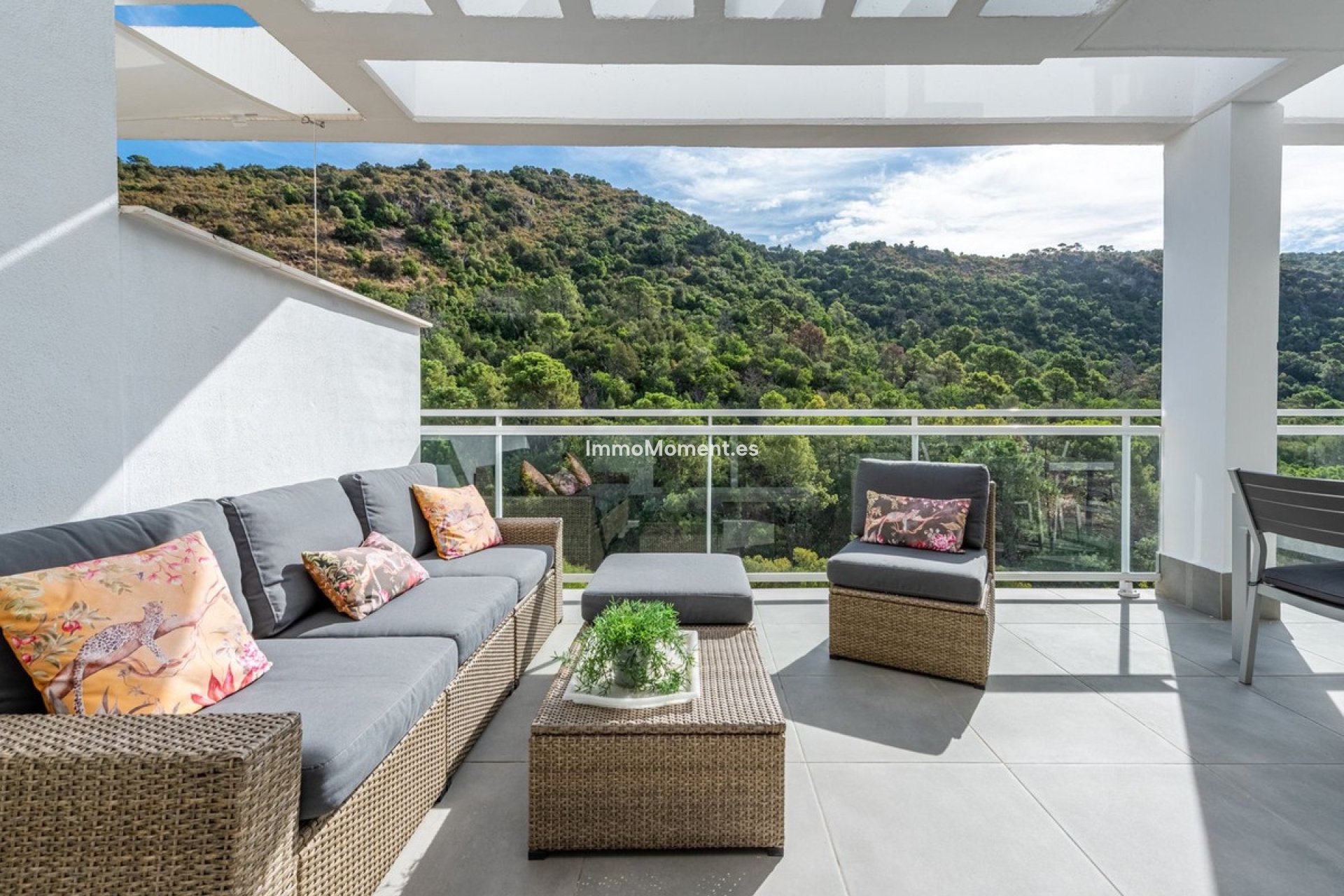 Resale - Apartment - Benahavís - Benahavís Centro