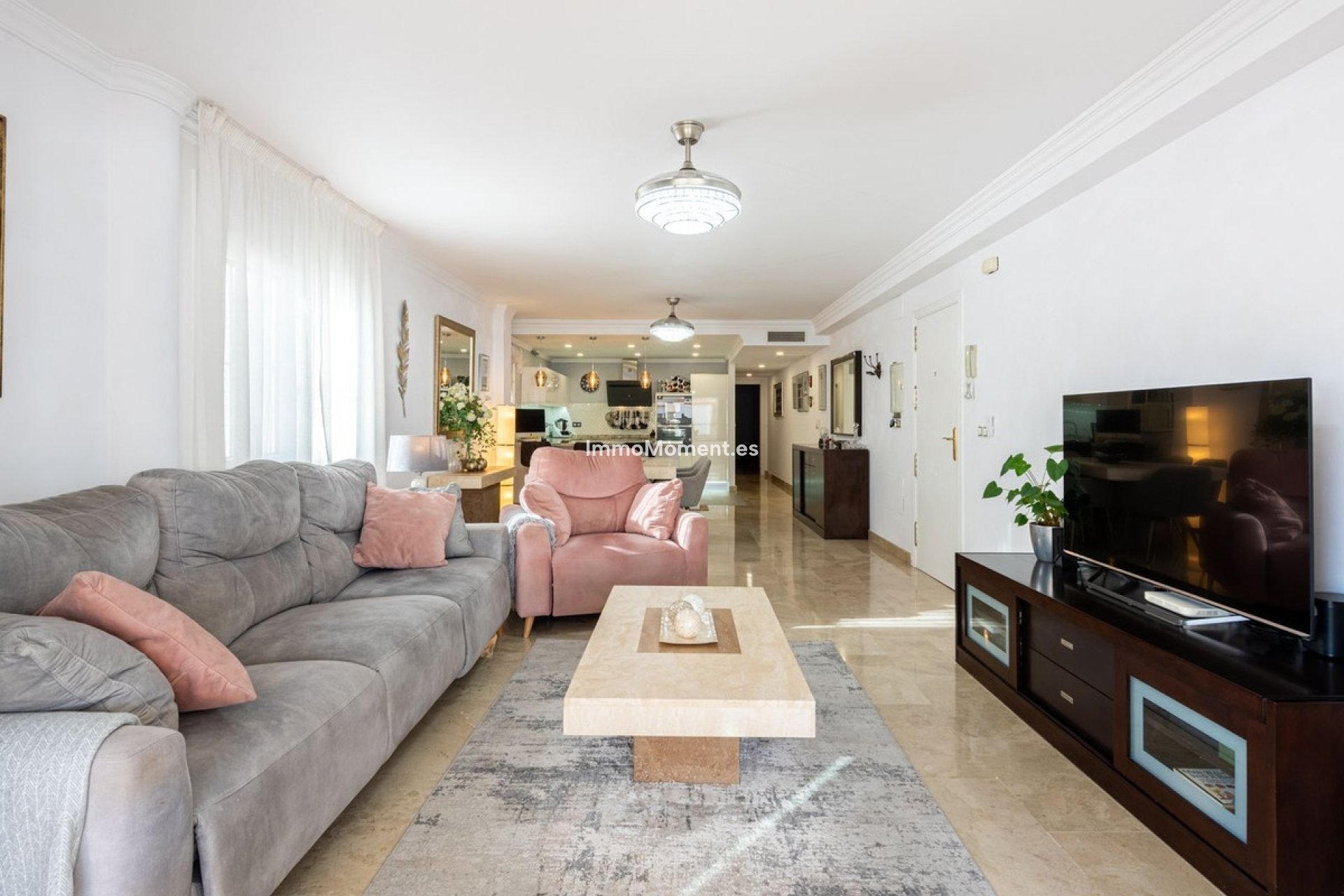 Resale - Apartment - Benahavís - Benahavís Centro