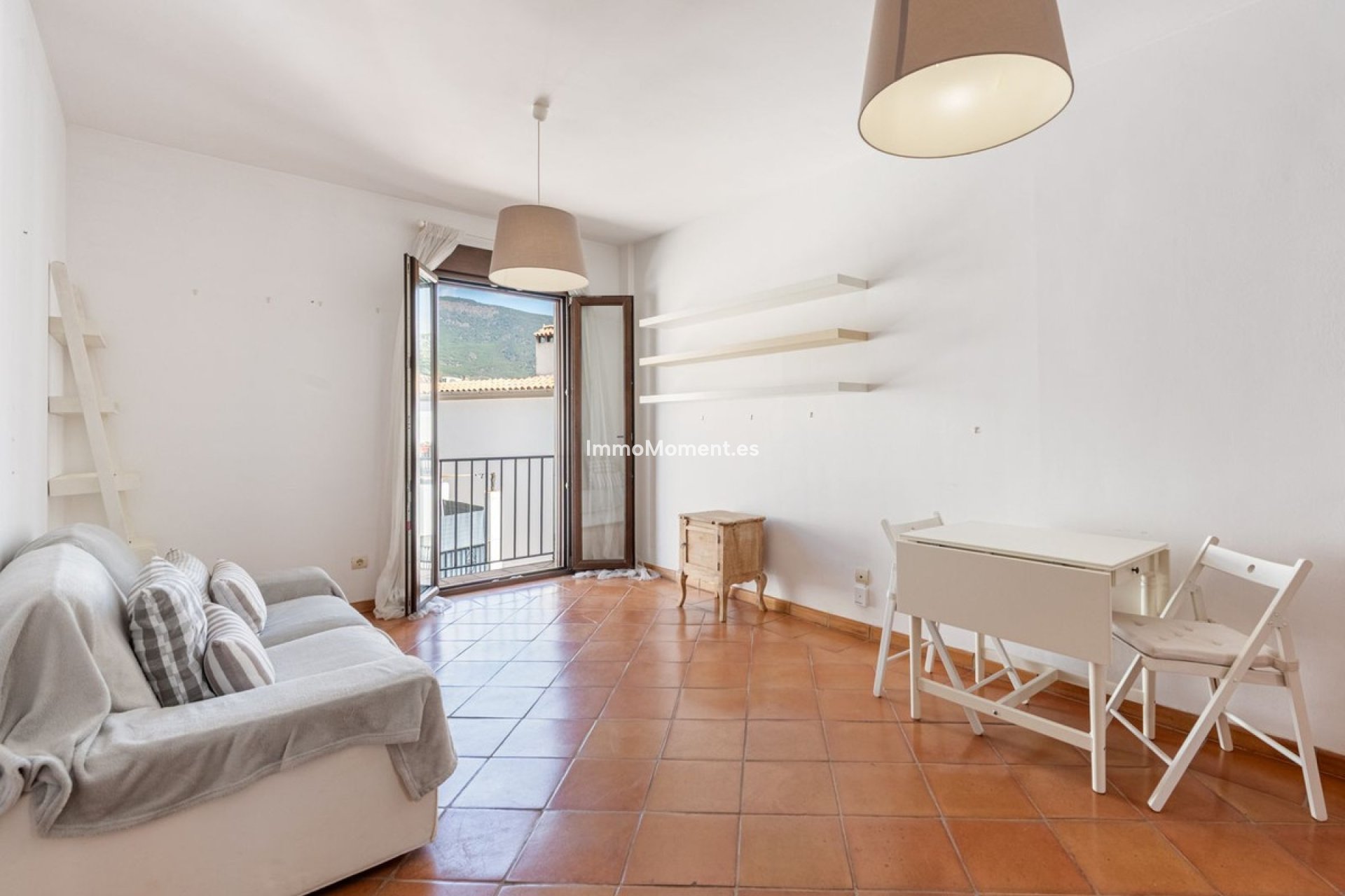 Resale - Apartment - Benahavís - Benahavís Centro