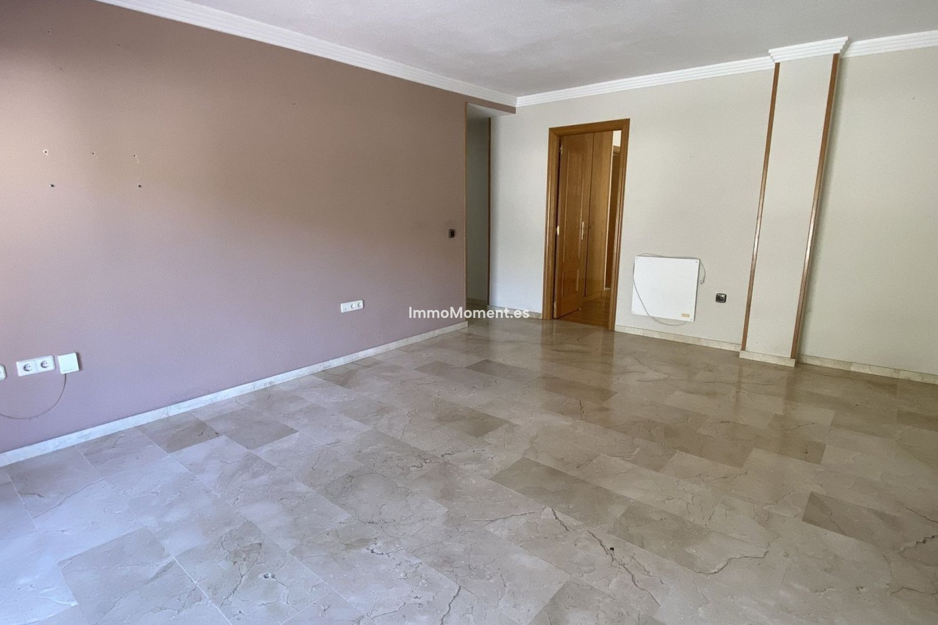 Resale - Apartment - Benahavís - Benahavís Centro
