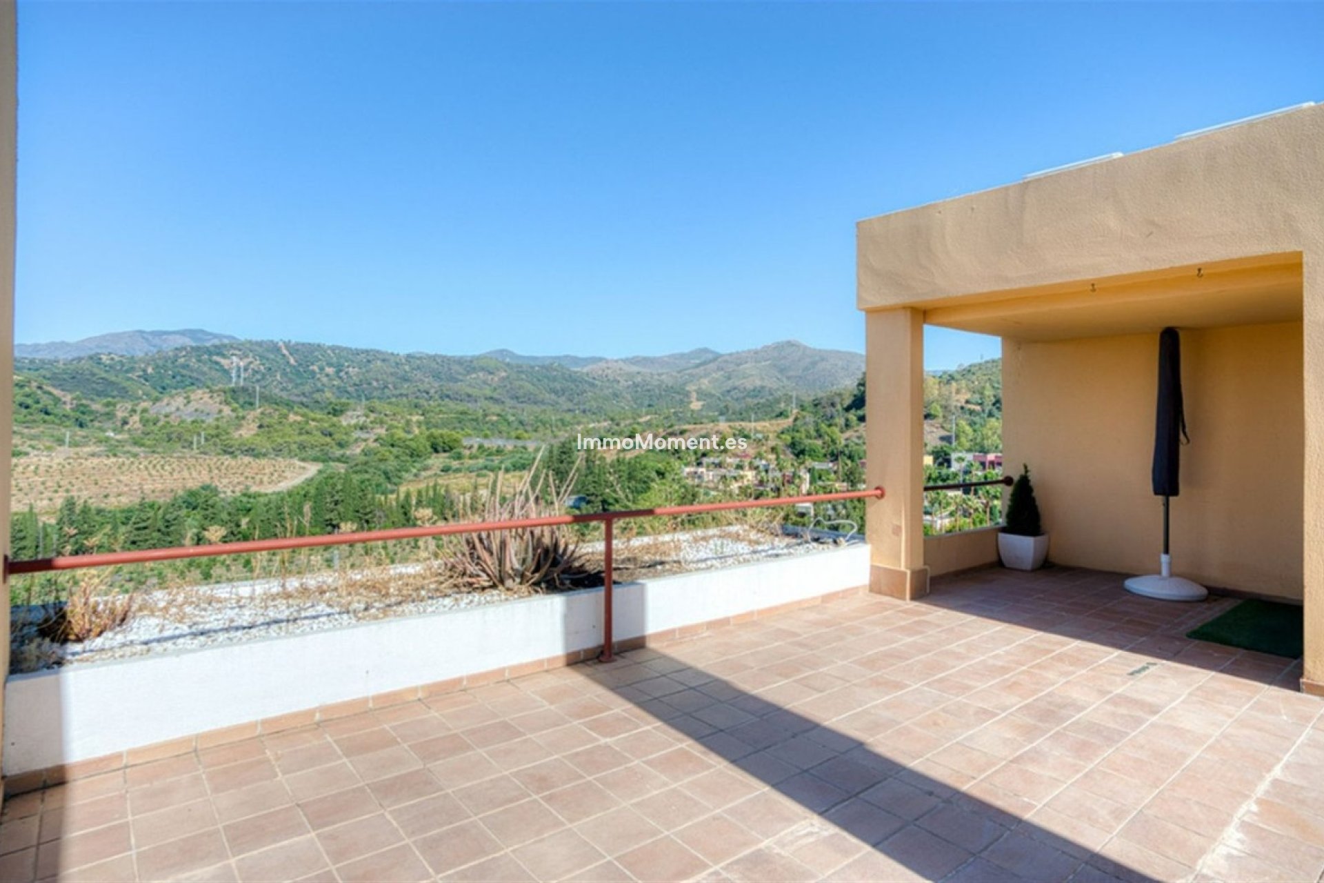 Resale - Apartment - Benahavís - Benahavís Centro