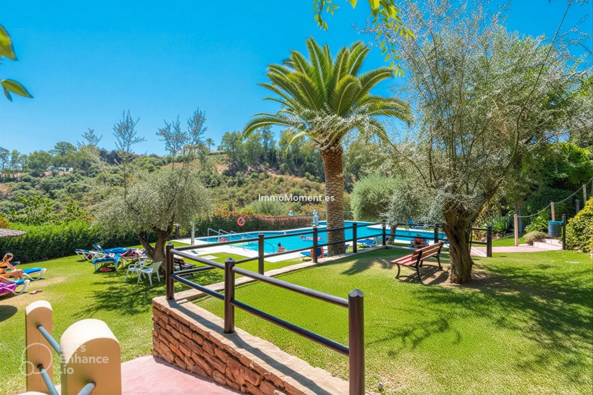 Resale - Apartment - Benahavís - Benahavís Centro