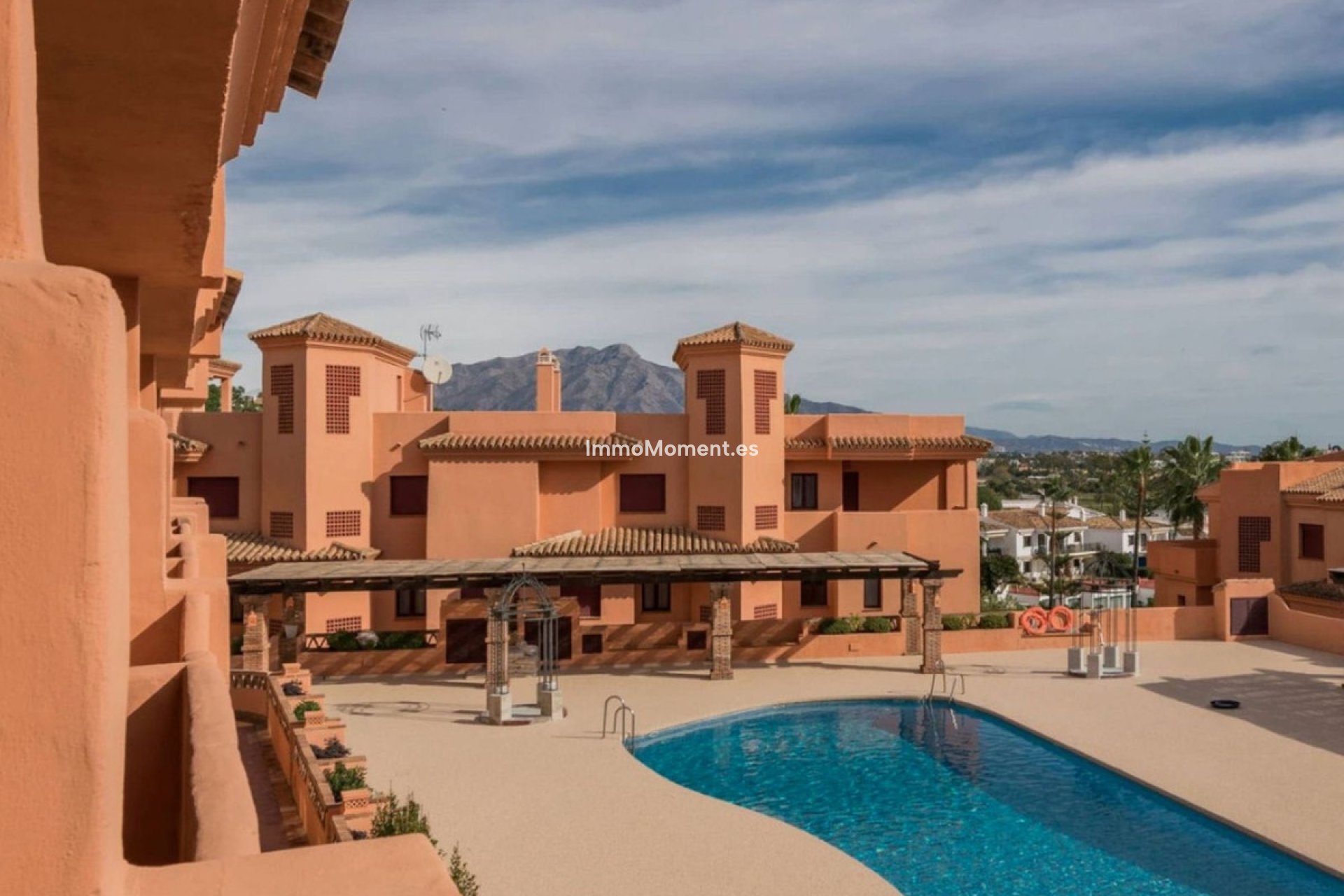 Resale - Apartment - Benahavís - Benahavís Centro