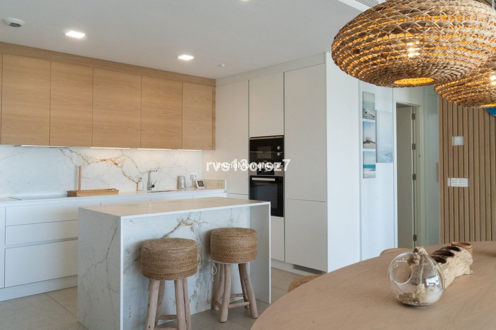 Resale - Apartment - Benahavís - Benahavís Centro