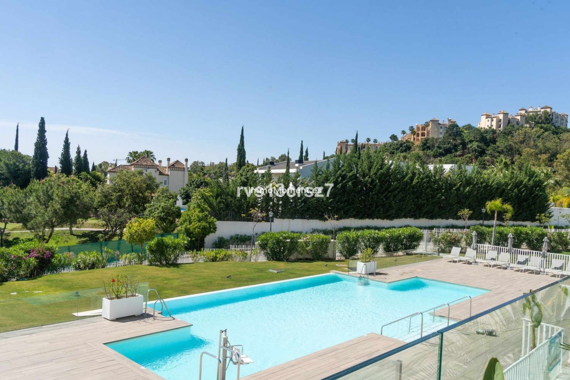 Resale - Apartment - Benahavís - Benahavís Centro