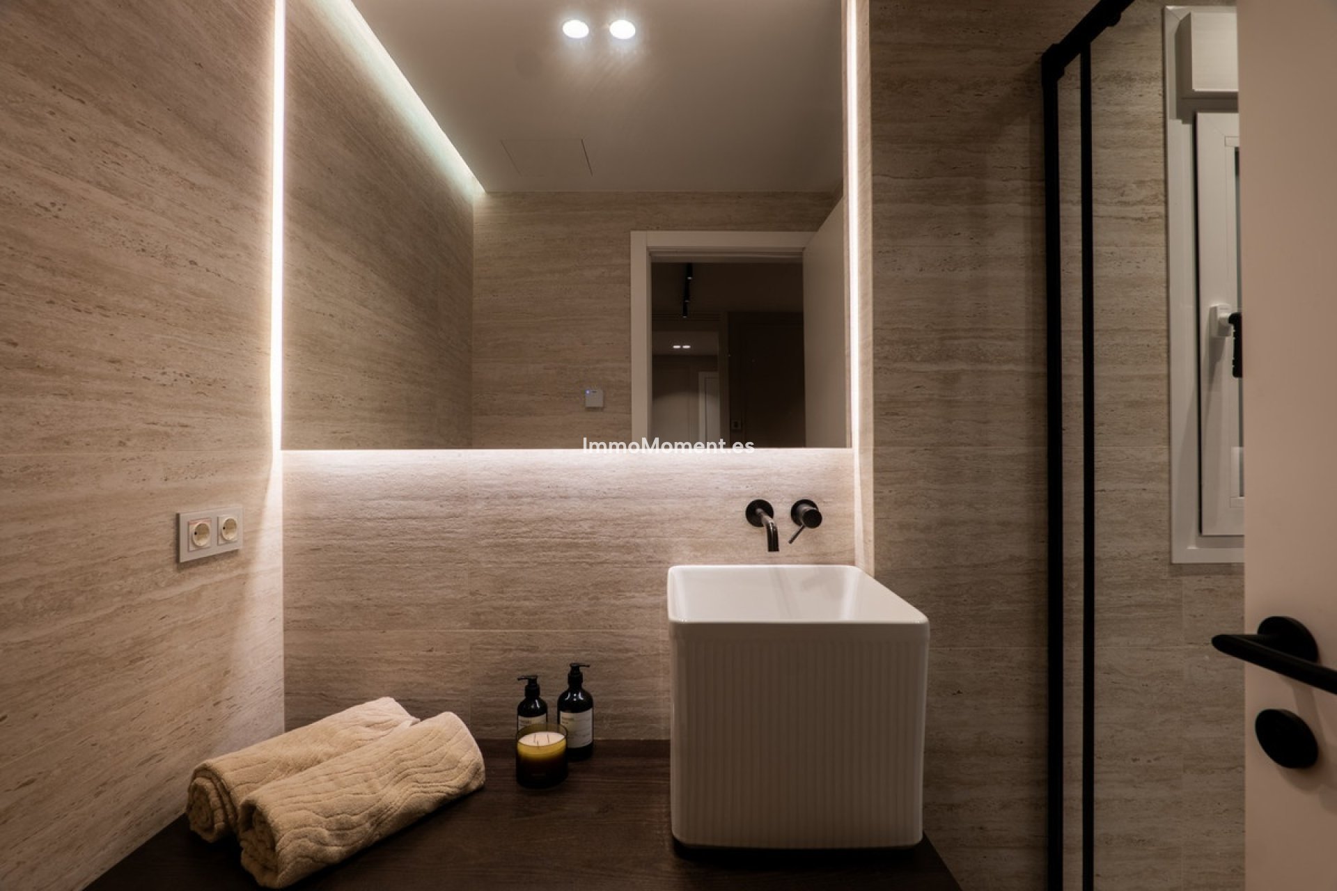 Resale - Apartment - Benahavís - Benahavís Centro