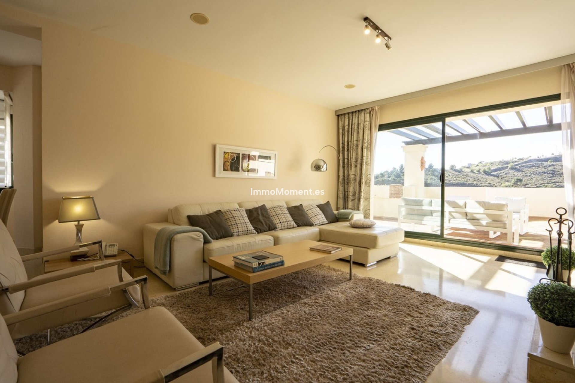 Resale - Apartment - Benahavís - Benahavís Centro