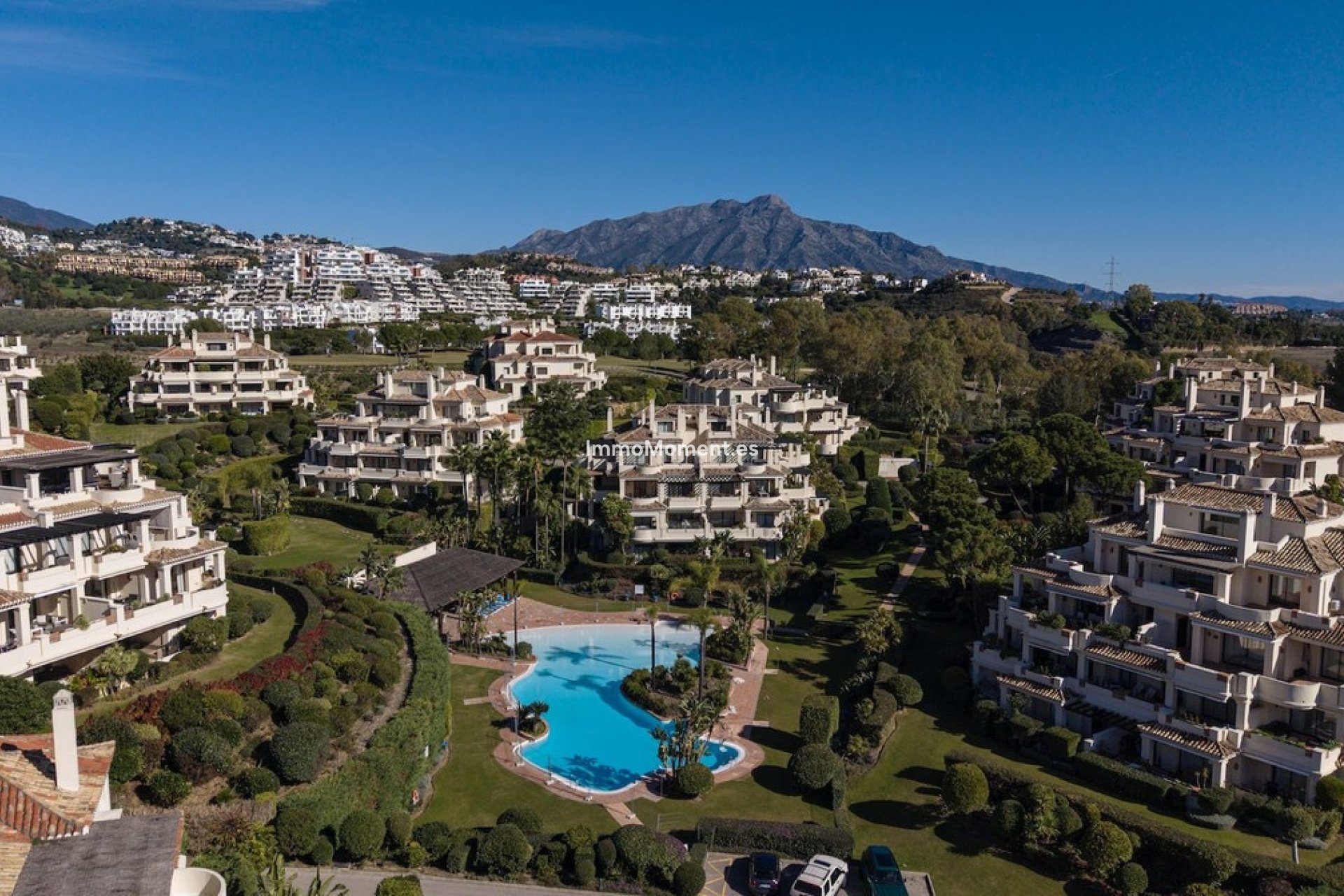 Resale - Apartment - Benahavís - Benahavís Centro