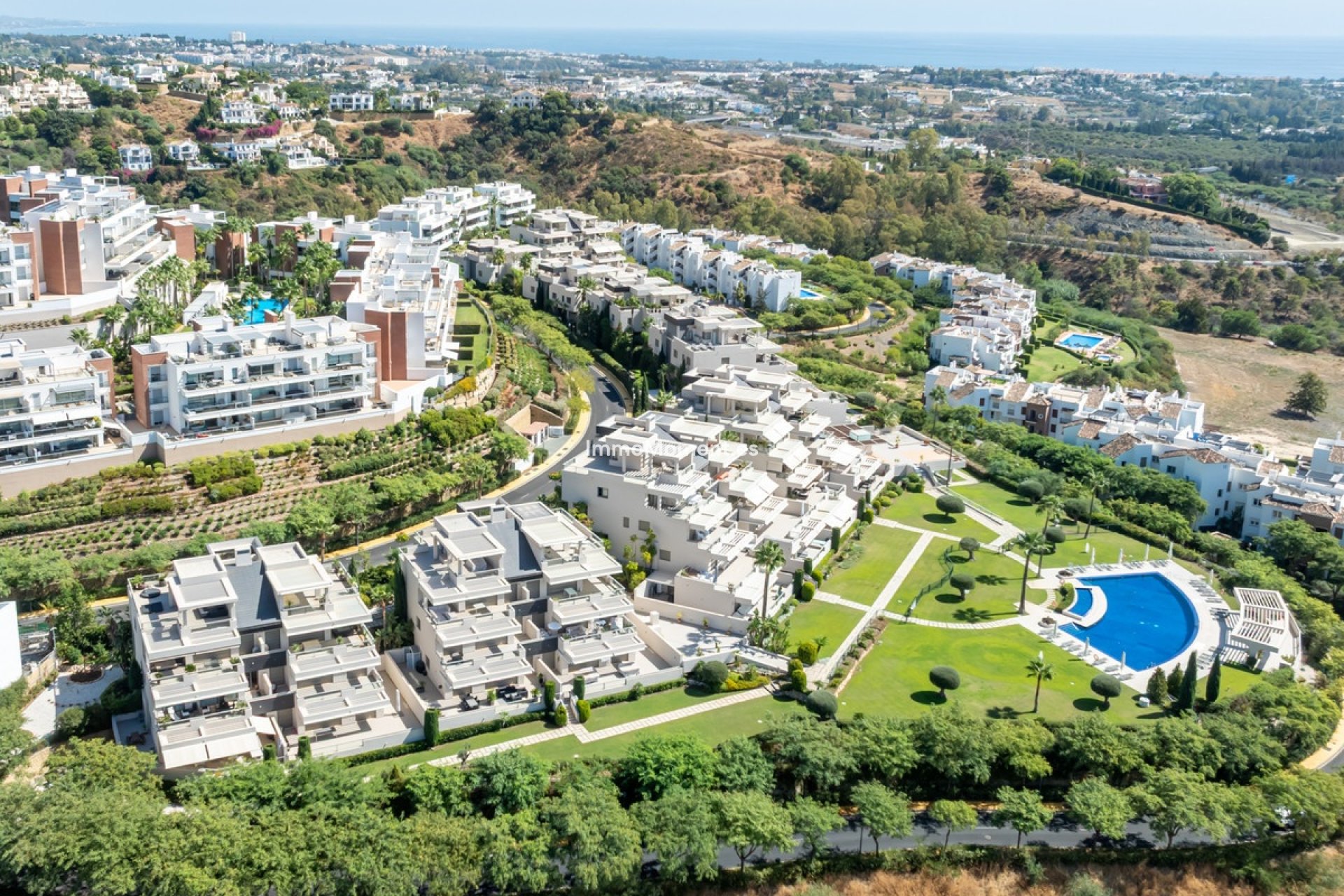 Resale - Apartment - Benahavís - Benahavís Centro