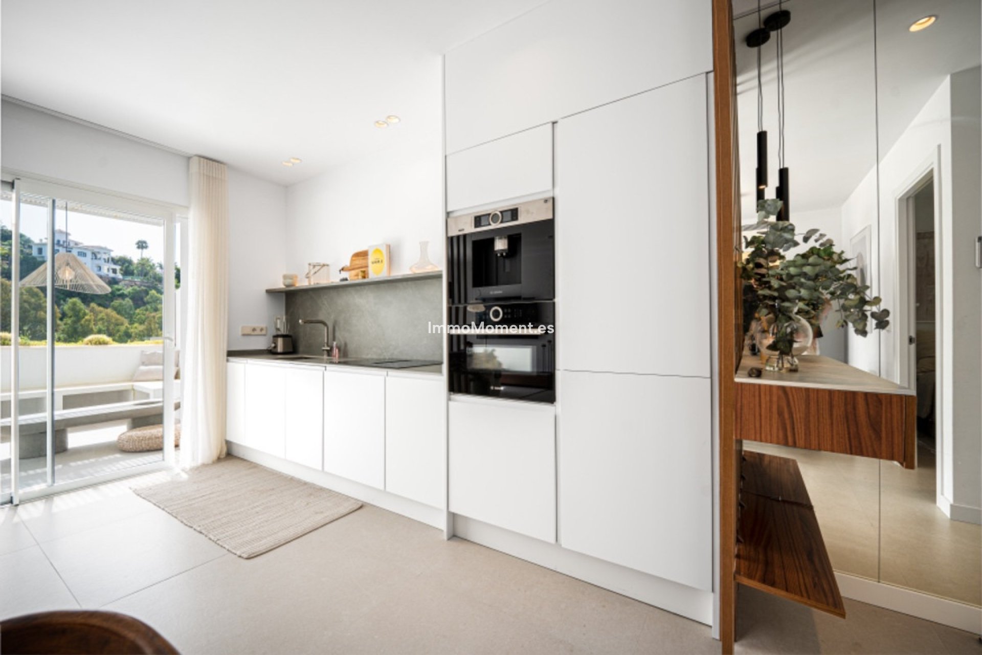 Resale - Apartment - Benahavís - Benahavís Centro