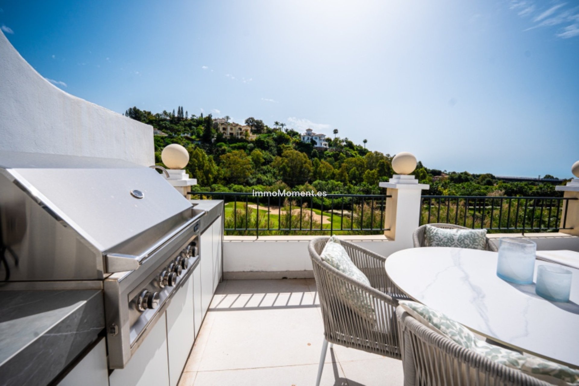 Resale - Apartment - Benahavís - Benahavís Centro