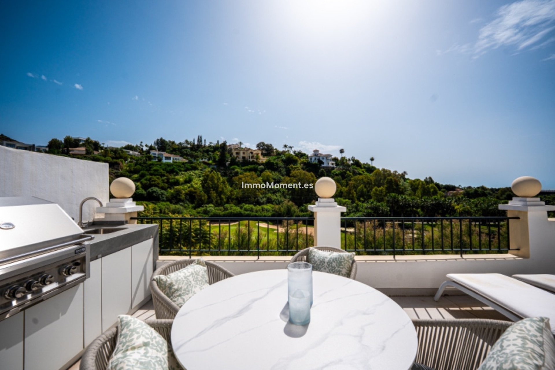 Resale - Apartment - Benahavís - Benahavís Centro