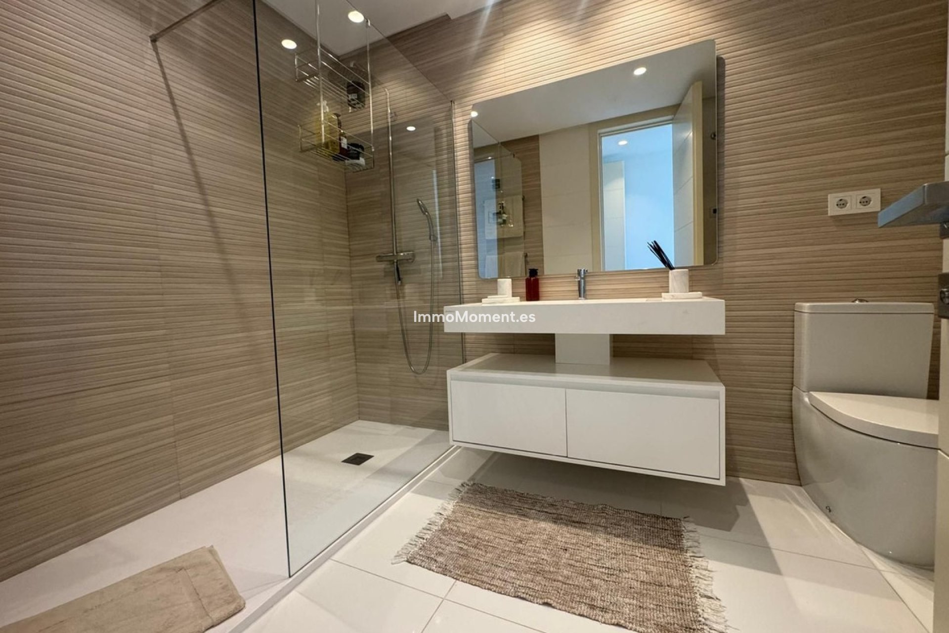 Resale - Apartment - Benahavís - Benahavís Centro