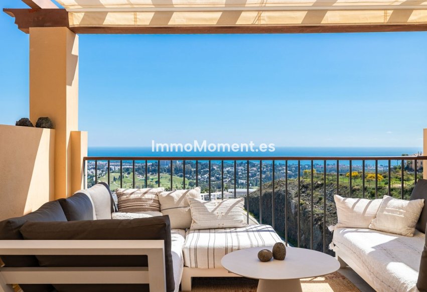 Resale - Apartment - Benahavís - Benahavís Centro